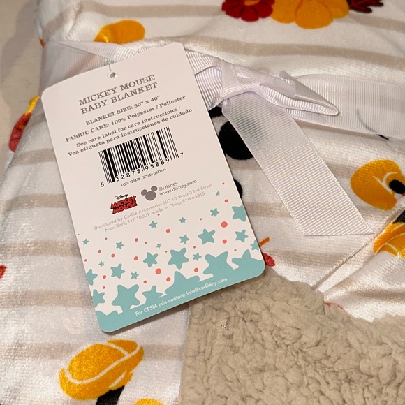 ✨NWT✨ Disney Mickey Mouse Reversible Plush Sherpa Baby Blanket Fall Pumpkins - Picture 4 of 5